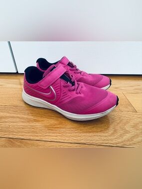 Nike running shoes kids size 3 (youth)